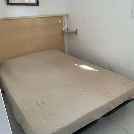 Apartmán 110 M2 De Terras Vue Mer, Pieds Dans L Eau Pour 6 Pers Maxi Avec Clim Et Wifi Fibre Avec 390 Places De Parking Gratuites A Proximite Hyères