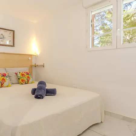 110 M2 De Terras Vue Mer, Pieds Dans L Eau Pour 6 Pers Maxi Avec Clim Et Wifi Fibre Avec 390 Places De Parking Gratuites A Proximite شقة *