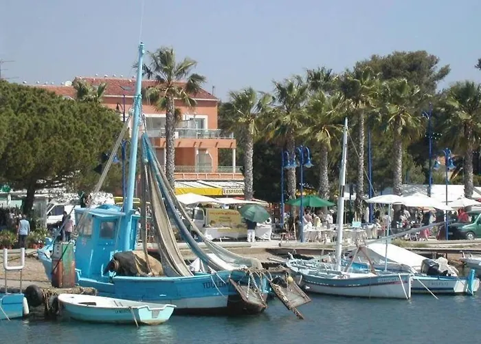 Lejlighed 110 M2 De Terras Vue Mer, Pieds Dans L Eau Pour 6 Pers Maxi Avec Clim Et Wifi Fibre Avec 390 Places De Parking Gratuites A Proximite