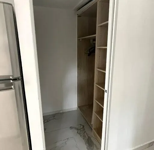 110 M2 De Terras Vue Mer, Pieds Dans L Eau Pour 6 Pers Maxi Avec Clim Et Wifi Fibre Avec 390 Places De Parking Gratuites A Proximite Lejlighed