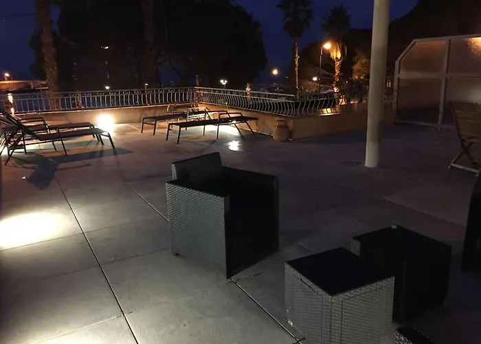 110 M2 De Terras Vue Mer, Pieds Dans L Eau Pour 6 Pers Maxi Avec Clim Et Wifi Fibre Avec 390 Places De Parking Gratuites A Proximite Lejlighed *