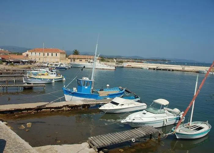 Lejlighed 110 M2 De Terras Vue Mer, Pieds Dans L Eau Pour 6 Pers Maxi Avec Clim Et Wifi Fibre Avec 390 Places De Parking Gratuites A Proximite